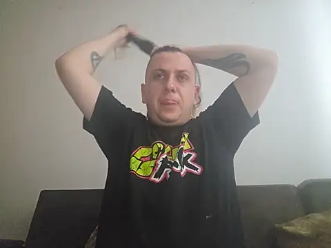 Snapshot of milionerkar chatting on 1, 8, 2026 milionerkar online show from 1, 8, 2026