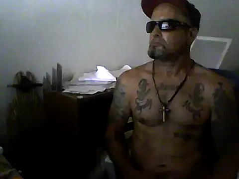 Snapshot of SlickDickyadown chatting on 17, 6, 2026 SlickDickyadown online show from 17, 6, 2026