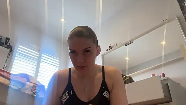 Melissamayy online show from 17, 6, 2026