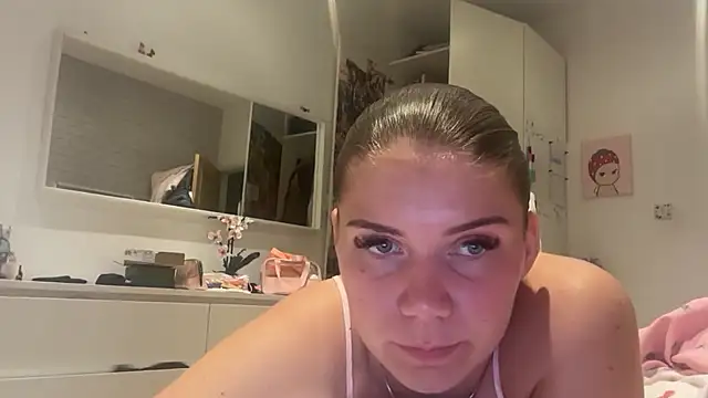 Melissamayy online show from 18, 7, 2026