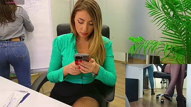 BabesGoWild online show from 19, 2, 2025