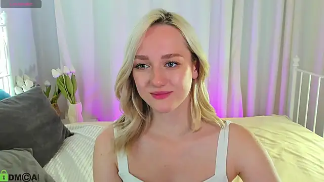 Snapshot of Chloe-Deccer chatting on 25, 7, 2026 Chloe-Deccer online show from 25, 7, 2026