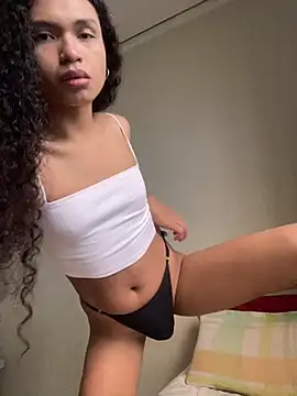 Snapshot of AnaAngel_ chatting on 15, 7, 2026 AnaAngel online show from 15, 7, 2026