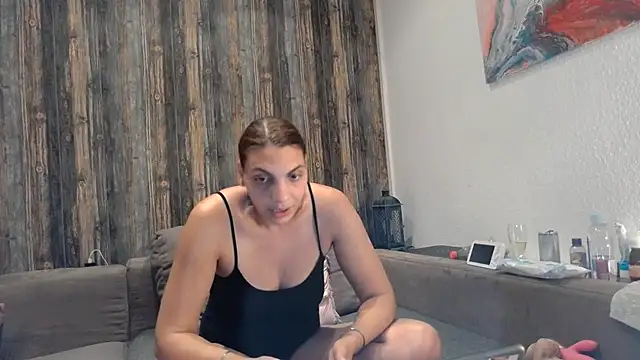 Snapshot of MilaHaseundRoger chatting on 21, 6, 2026 MilaHaseundRoger online show from 21, 6, 2026