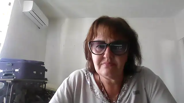 ErikaXShine online show from 22, 6, 2026