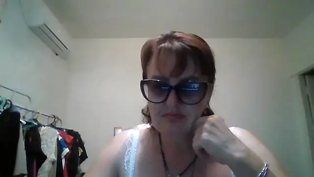 ErikaXShine online show from 27, 7, 2026