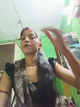 Snapshot of Cut_shivi56 chatting on 8, 7, 2026 Cut shivi56 online show from 8, 7, 2026