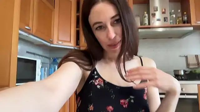 Flamingo Queen online show from 13, 6, 2026