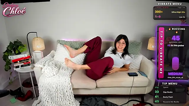itschloelaurent online show from 26, 7, 2026