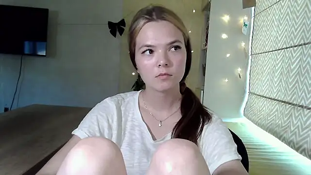 AvrilGillig online show from 26, 6, 2026