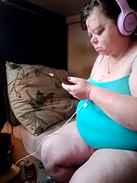 Snapshot of oksana72 chatting on 24, 7, 2026 oksana72 online show from 24, 7, 2026