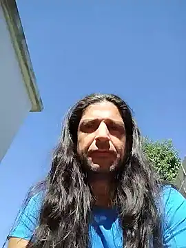 Nightcrawlers online show from 19, 6, 2026