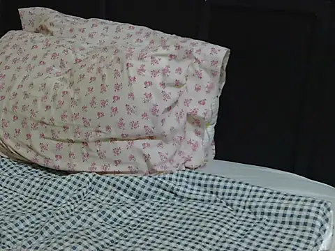 kinkydolll online show from 28, 7, 2026