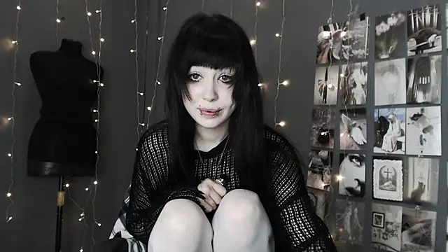 Snapshot of lucyy0_0ddeath chatting on 9, 6, 2026 lucyy0 0ddeath online show from 9, 6, 2026