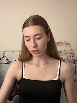 Snapshot of AlisaRussel chatting on 5, 7, 2026 AlisaRussel online show from 5, 7, 2026