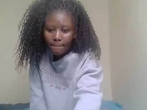 cute bee online show from 13, 7, 2026