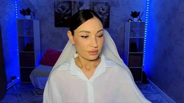 NikoleMills online show from 7, 7, 2026