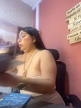 Snapshot of Brenda_Levine chatting on 13, 6, 2026 Brenda Levine online show from 13, 6, 2026