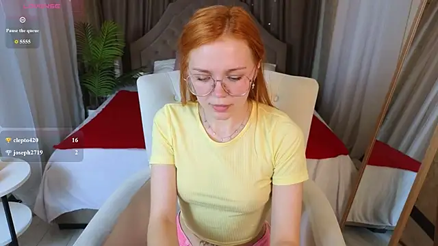 Snapshot of memymee_ chatting on 9, 7, 2026 memymee online show from 9, 7, 2026