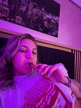 Snapshot of xLexi chatting on 26, 7, 2026 xLexi online show from 26, 7, 2026