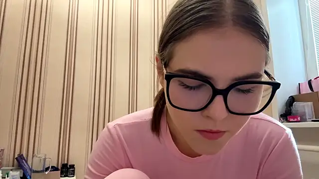 MiaWonderind online show from 28, 6, 2026