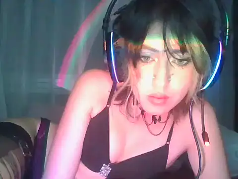 kittenpasive30 online show from 15, 7, 2026