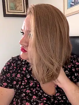 Snapshot of Jonesinjil chatting on 17, 6, 2026 Jonesinjil online show from 17, 6, 2026