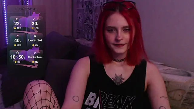 ScarlettAw online show from 17, 6, 2026