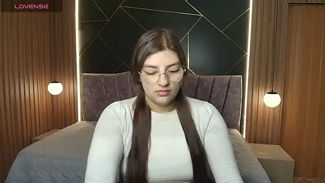 Snapshot of IsisRosee chatting on 30, 6, 2026 IsisRosee online show from 30, 6, 2026