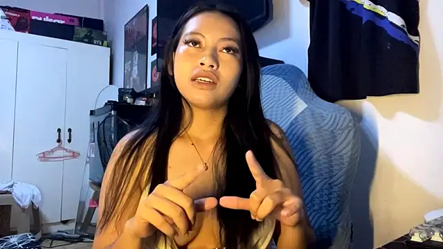 CassandraFlatt online show from 13, 6, 2026