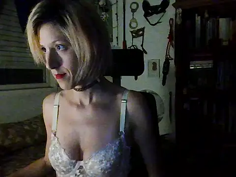 mina here online show from 16, 6, 2026