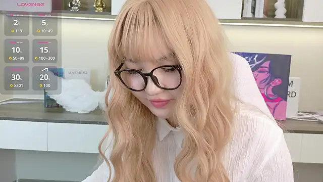 sakuraclover online show from 6, 7, 2026