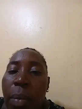 Miapound240 online show from 14, 6, 2026