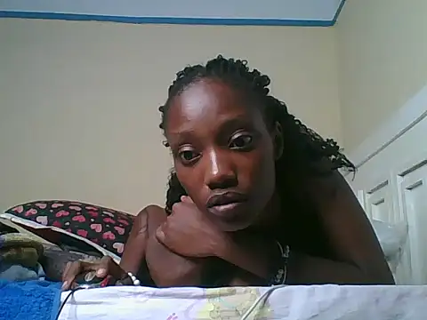 Snapshot of petitecharm chatting on 12, 6, 2026 petitecharm online show from 12, 6, 2026