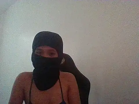 Snapshot of ellaloved chatting on 15, 7, 2026 ellaloved online show from 15, 7, 2026