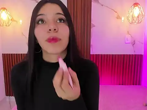 MadissonLewis1 online show from 27, 6, 2026