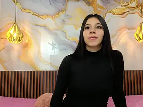 MadissonLewis1 online show from 13, 7, 2026
