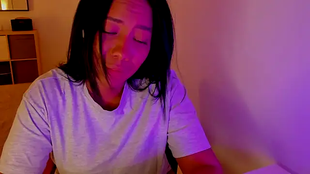 NicolePasqualott online show from 21, 9, 2025