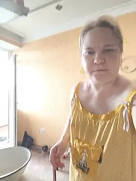 -ELLILOVE- online show from 14, 6, 2026
