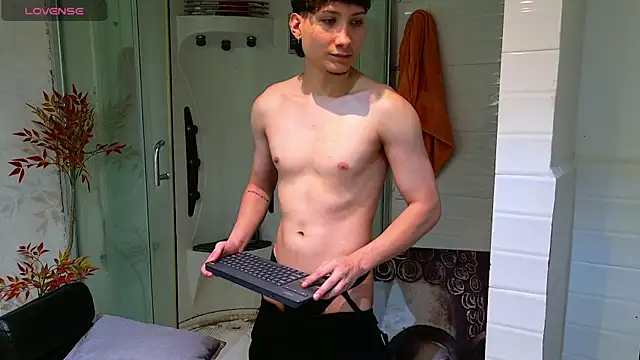 GodHades online show from 18, 6, 2026