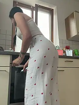 MisssMiaaa17 online show from 6, 7, 2026