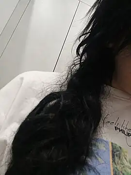Snapshot of LoveVixen_LoveWolf chatting on 9, 7, 2026 LoveVixen LoveWolf online show from 9, 7, 2026