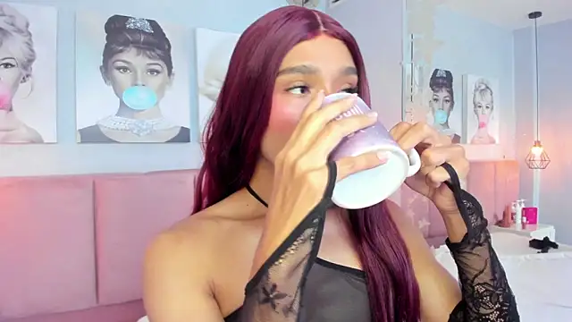 Snapshot of skinny_dolltrans chatting on 19, 6, 2026 skinny dolltrans online show from 19, 6, 2026
