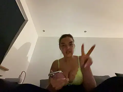 elina amara  online show from 21, 6, 2026