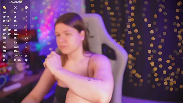 amberlyyy online show from 18, 6, 2026
