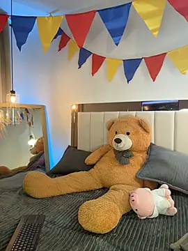 Doll Ivy online show from 24, 7, 2026