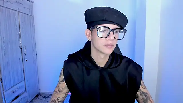 Snapshot of tylerrnova chatting on 8, 7, 2026 tylerrnova online show from 8, 7, 2026