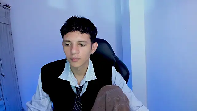 Snapshot of tylerrnova chatting on 24, 7, 2026 tylerrnova online show from 24, 7, 2026