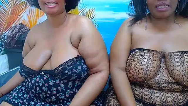 Snapshot of CURVYELEGANCExxx chatting on 18, 7, 2026 CURVYELEGANCExxx online show from 18, 7, 2026