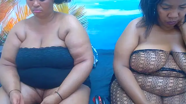 Snapshot of CURVYELEGANCExxx chatting on 25, 7, 2026 CURVYELEGANCExxx online show from 25, 7, 2026